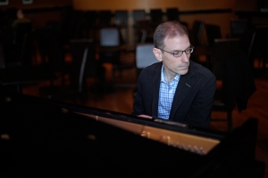 Pianist Greg Reitan